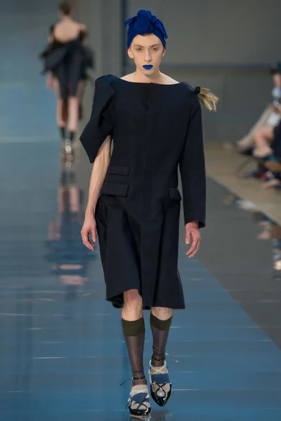 Look 4